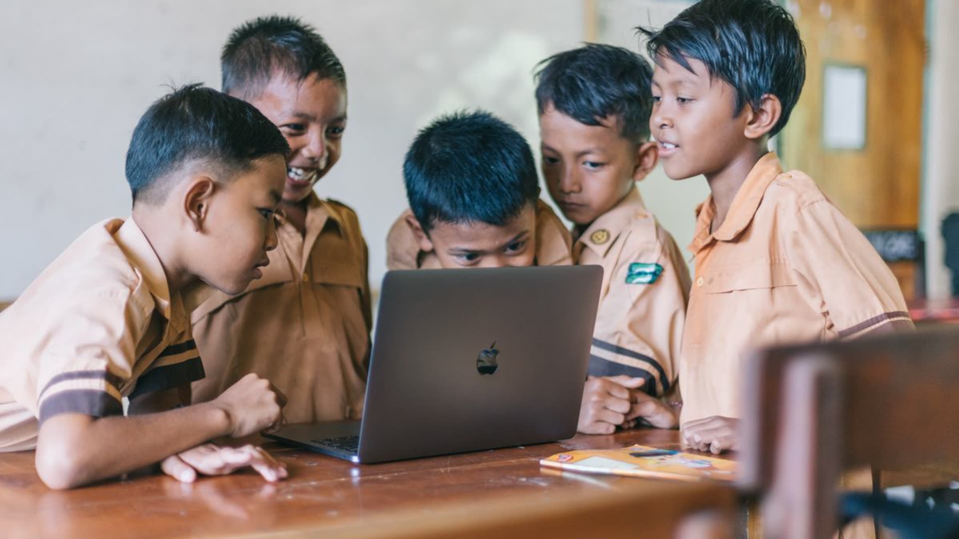 Selamat Datang di SMK Uji MSDK5E67